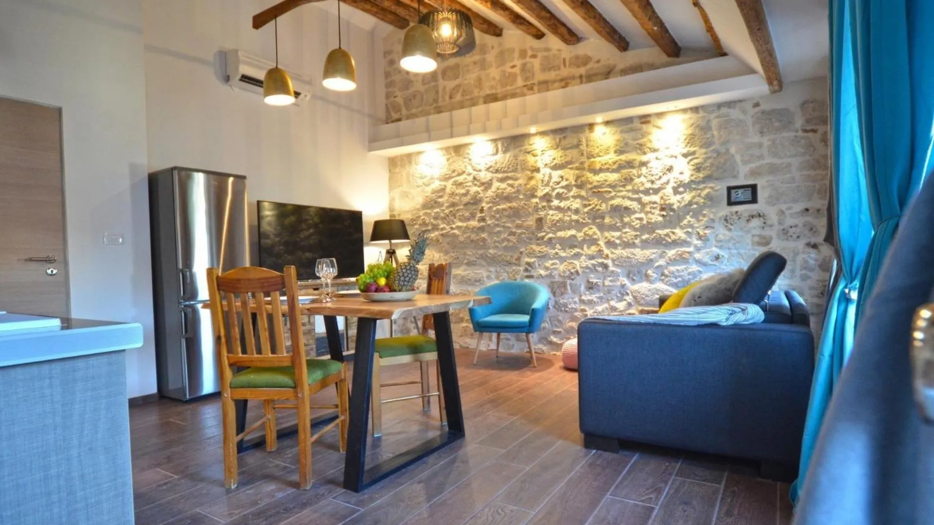 Apartments With Wifi Rovinj - 20845